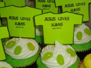 DSC02479 Jesus Loves Aliens